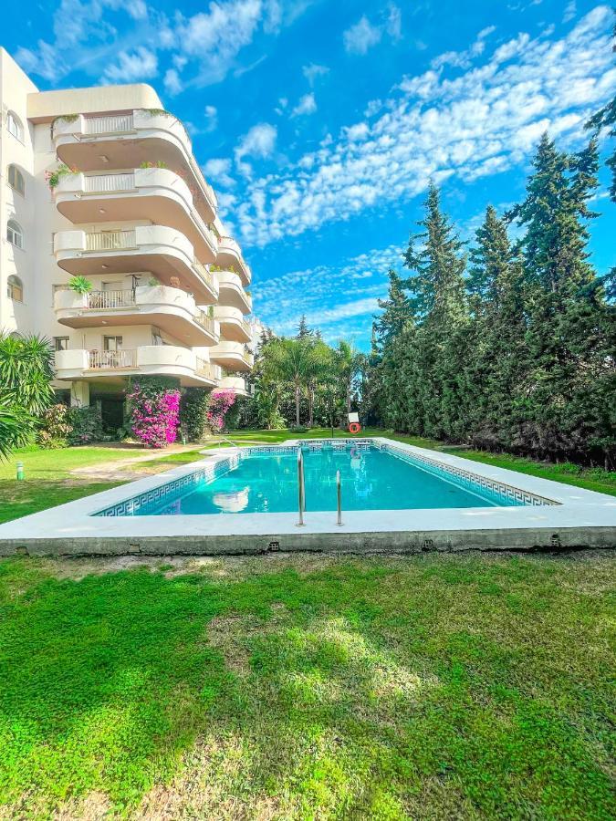 Great Puerto Banus Apartment Marbella Esterno foto
